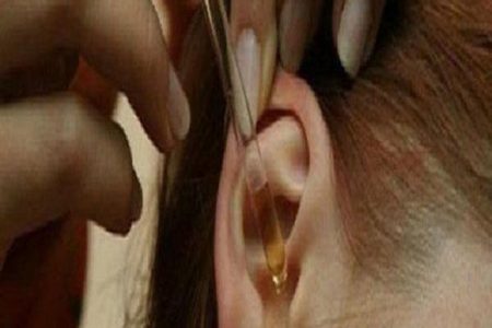 وصفة بالثوم : قطرتان في أذنيك وسيتحسن سمعك بنسبة كبيرة