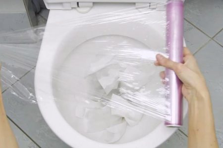 طريقة سريعة لفتح المرحاض المسدود بدون اي مستحضرات