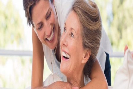 إذا أردتم أن تعيش أمكم أطول، اعتمدوا نصيحة بسيطة !