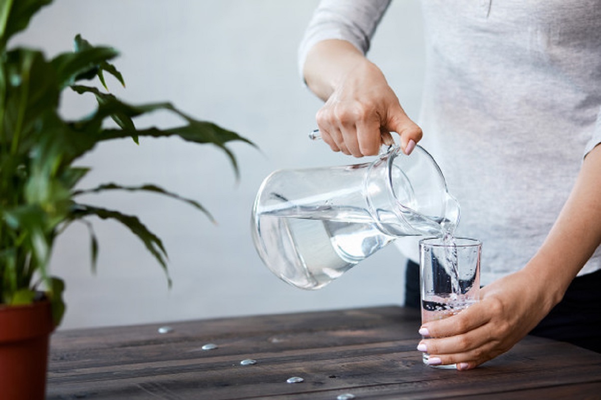ما الذي يحدث لجسمكم إذا شربتم غالون من الماء يومياً لمدة شهر ؟ Drink-water