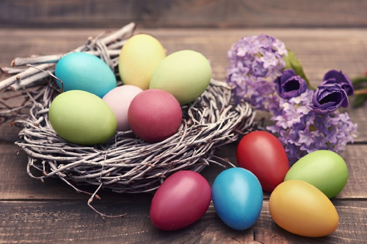 كيف تلوّنون البيض بمواد طبيعية Egg-coloring