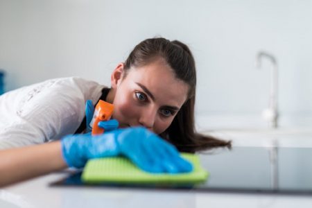 5 أخطاء أخرى في التنظيف ستجعل منزلكِ أكثر اتساخاً
