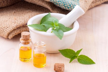 كيف تصنعين عطراً يشبه شخصيتك ؟ (1)